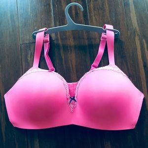 Padded bra with no underwire